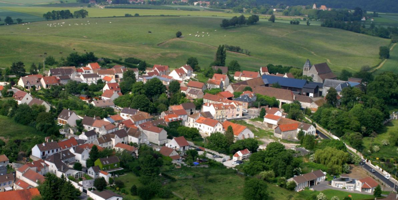 Vue aérienne du village de Mareil-en-France